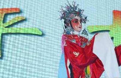 非物质文化遗产“富平木偶”亮相第六届丝博会
